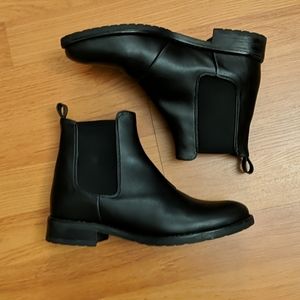 Smart Chelsea Boots 🌿🐮 (VEGAN!)